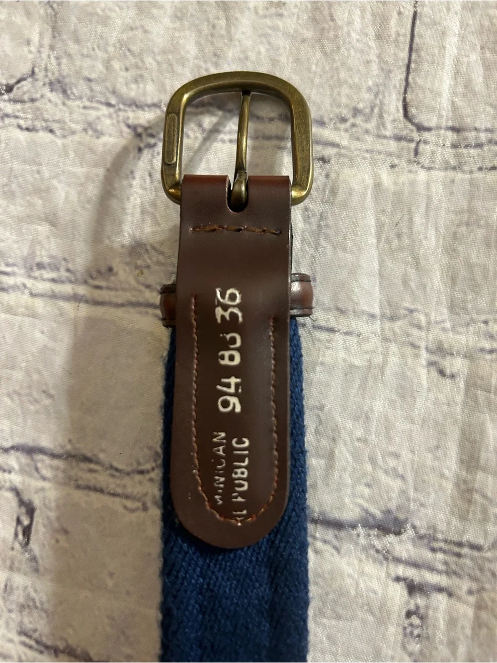 ROUNDTREE & YORK NAVY/BROWN BRASS BUCKLE AND NAVY WITH BROWN BRAIDED MEN BELTS